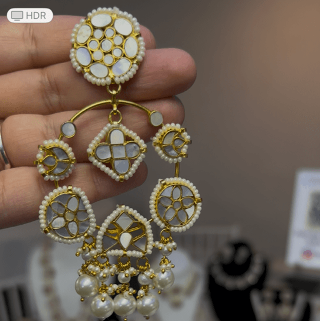 Mother of pearl earrings 